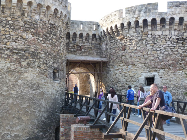 Сређују Зиндан и Деспотову капију
